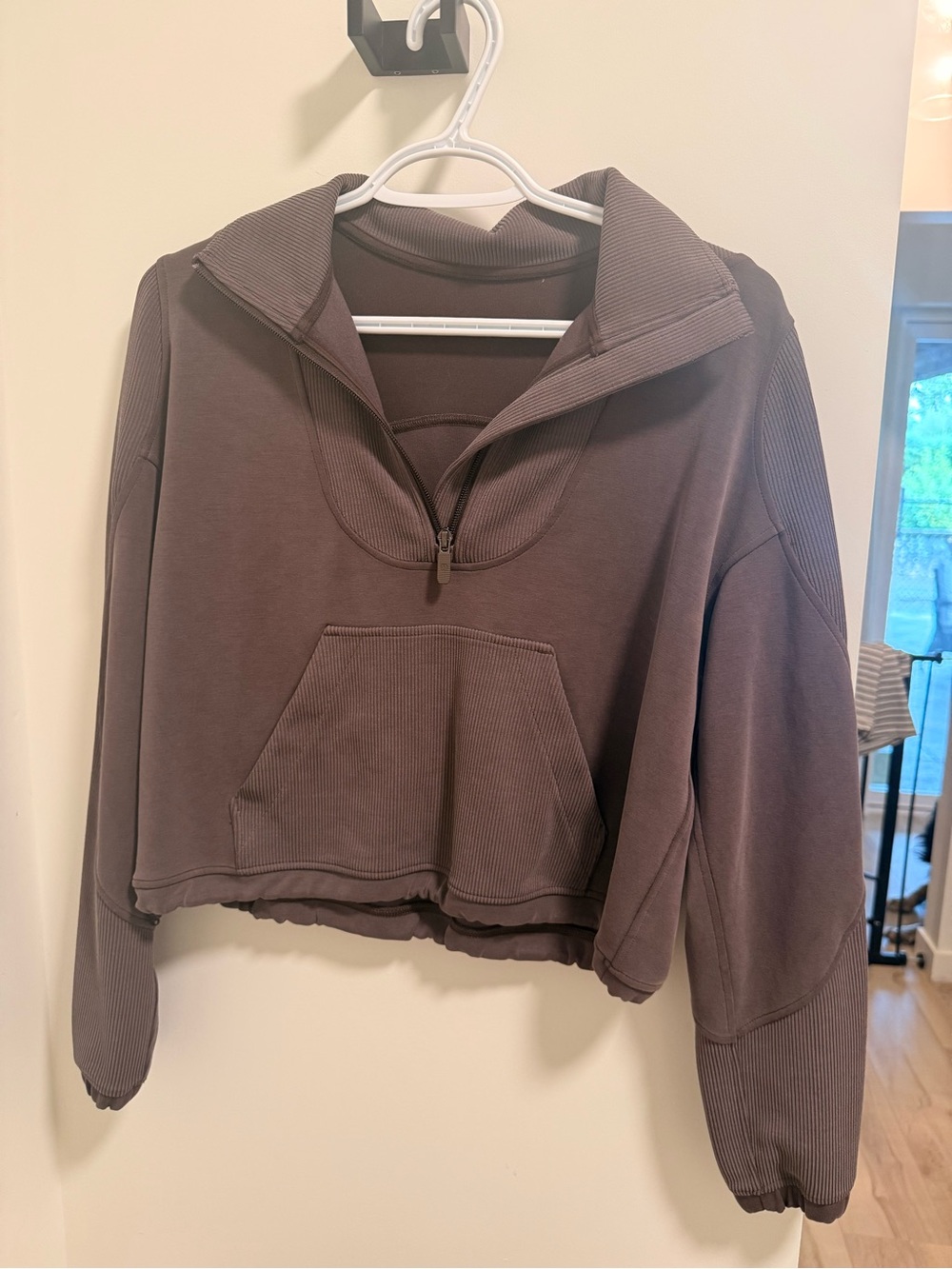 lululemon athletica Cropped Half-Zip Pullover in Dark Taupe